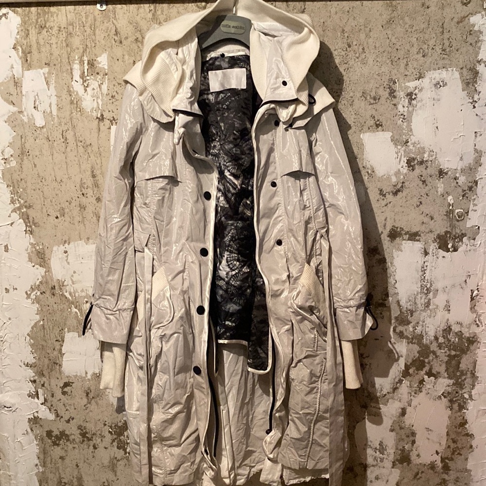 Kaylee Tankus Stunning Shimmering Long Jacket With Gorgeous Removable Vest